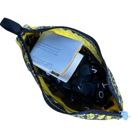 Banana Grams Party Edition Game Multiplayer - E14Q - Picture 4 of 5